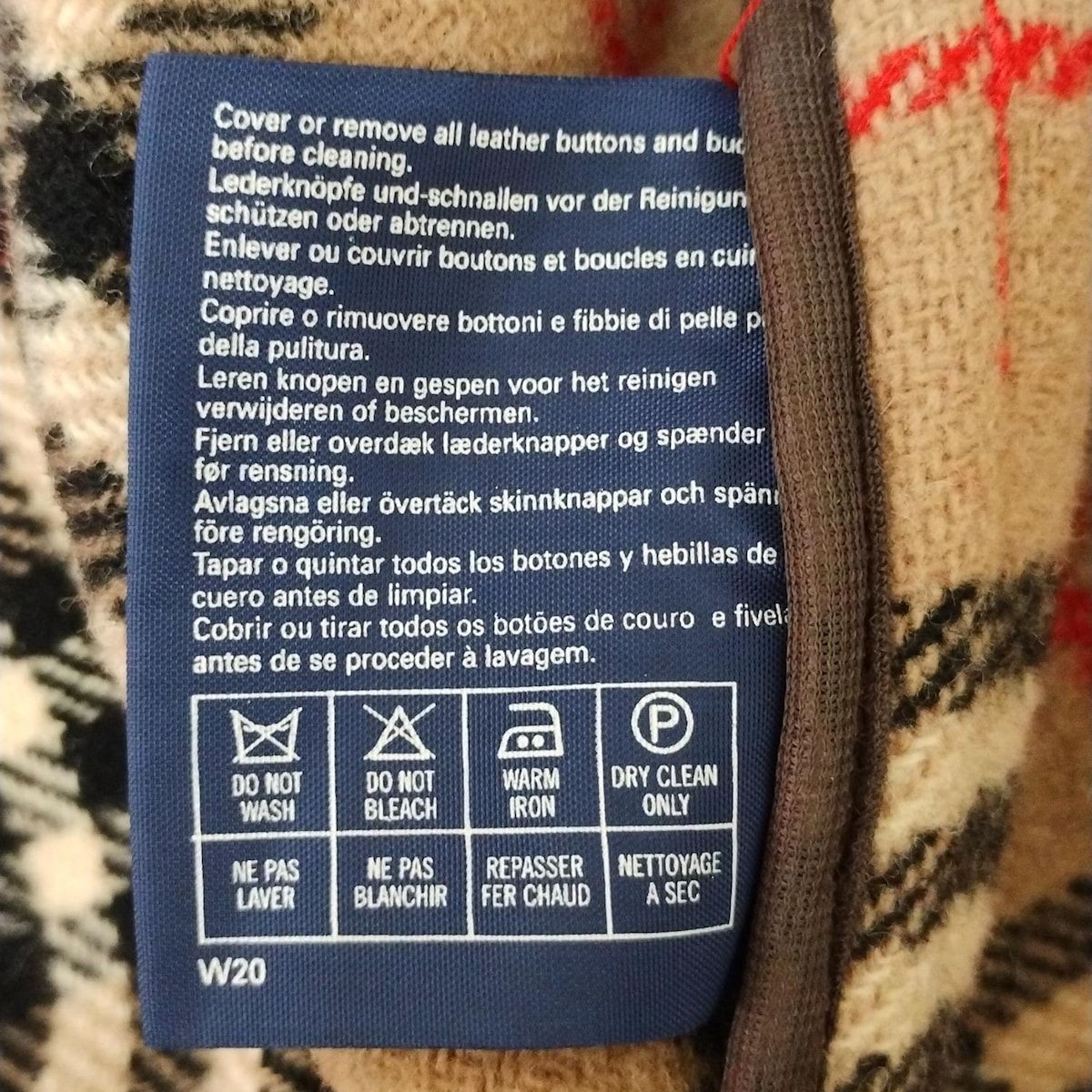 BURBERRY バーガンディ ダッフルコート 美品 BURBERRY BLACK LABEL ダッフルコート チェック 赤