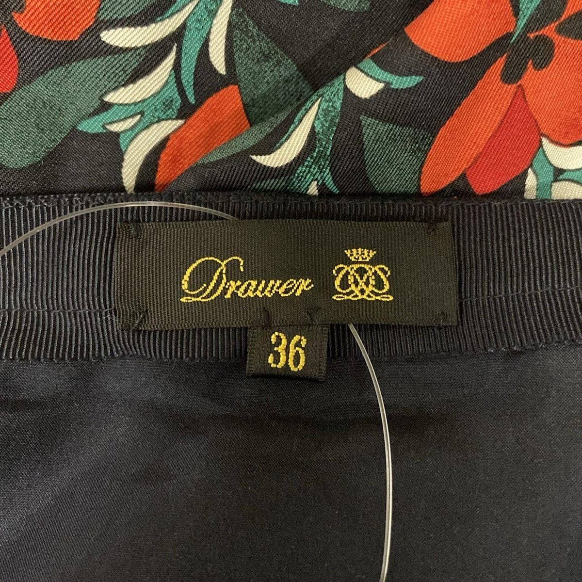 ダークネイビー×レッド×マルチ