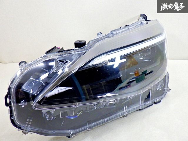 MXPB10　トヨタ　ヤリスクロス　ヘッドライト enishigo_36-984