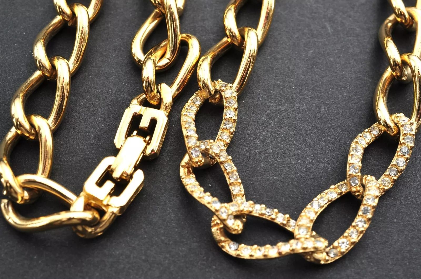 Givenchy ジバンシー ストーン ロゴ ネックレス ゴールド 金 71.1 71 