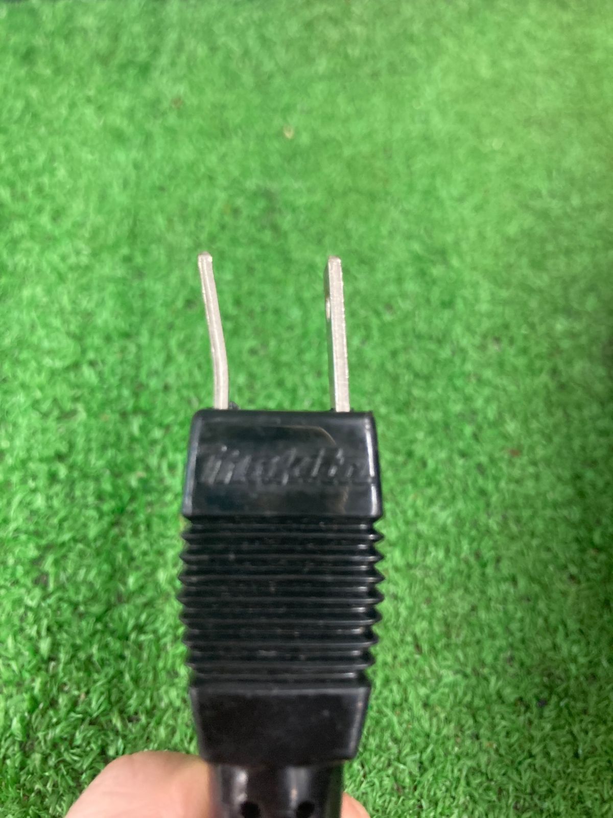 中古品】【0922】☆makita(マキタ) 165㎜電子マルノコ HS6303