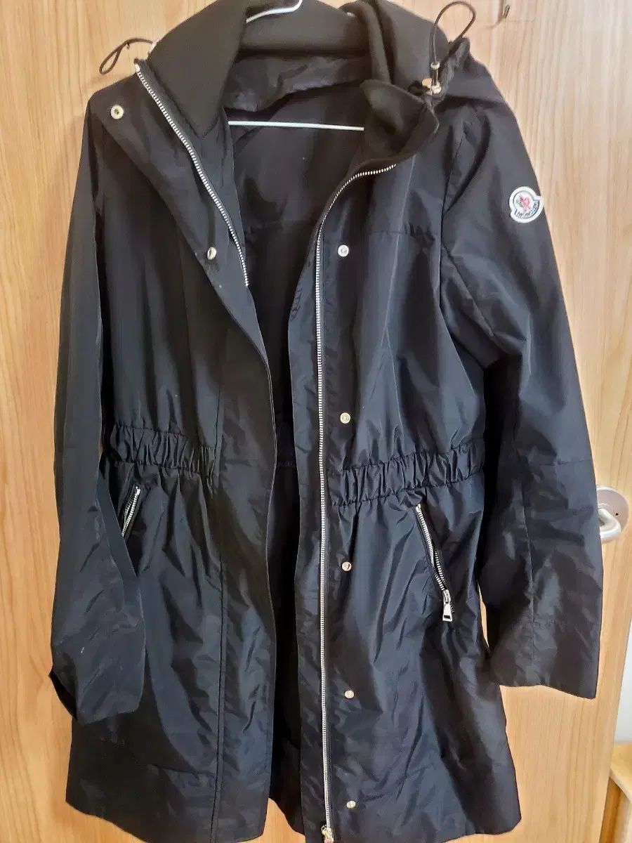 国内発送★MONCLER★Saulonウィンドブレーカー MONCLER モンクレール アウター ナイロンジャケット ウィンド