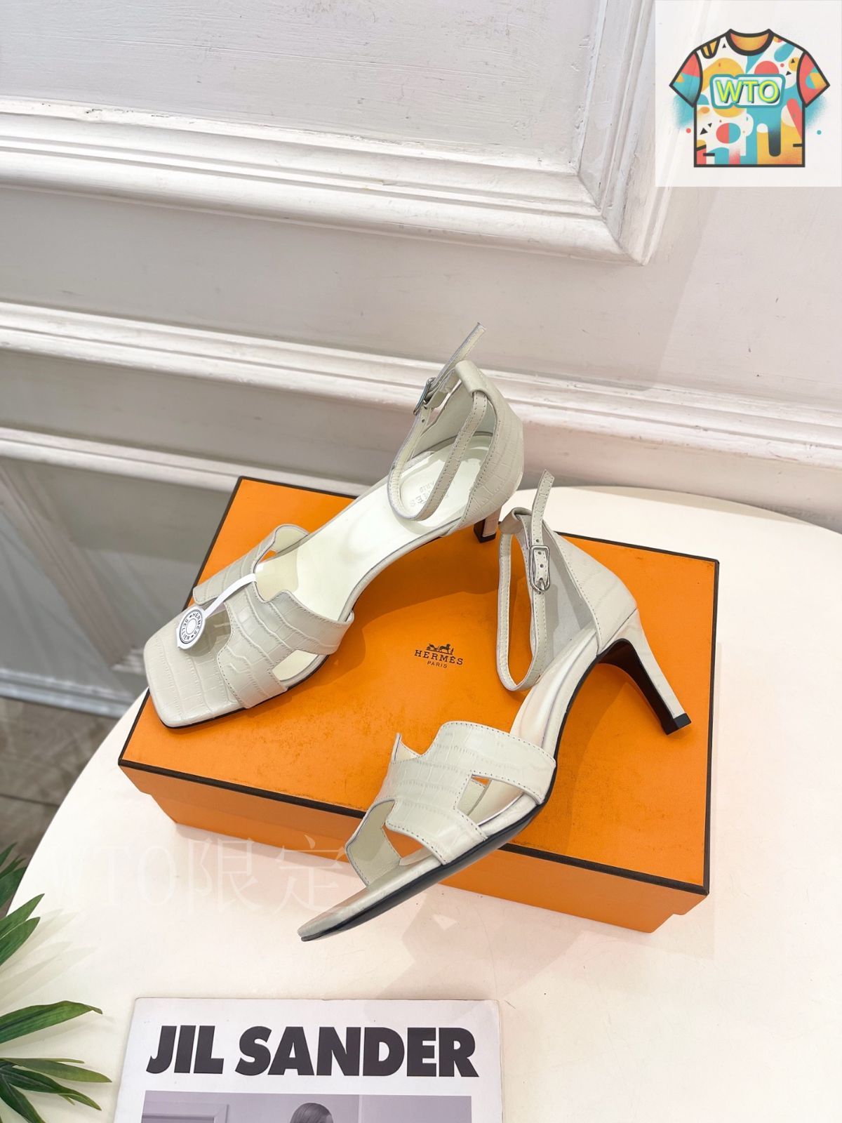 グラフィカルなヒールが印象的な Hermes Kylie 60 サンダル 美しい足元】HERMES Kylie カイリー 60 サンダル カーフスキン