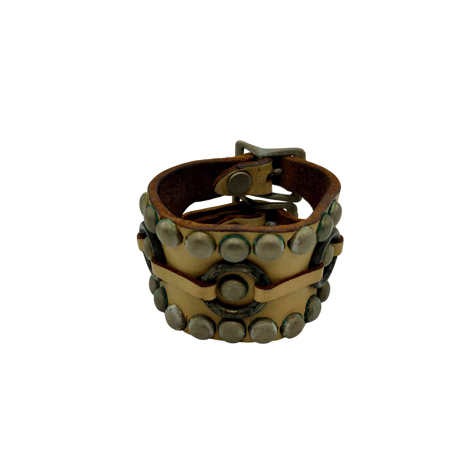 エイチティーシー HTC ピラミッドスタッズ レザーブレスレット メンズ