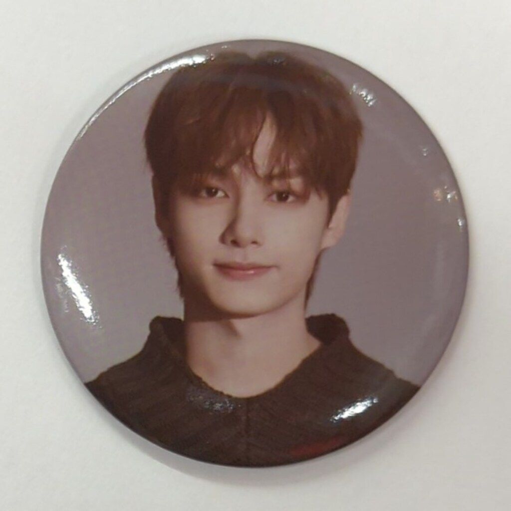 SEVENTEEN 2021IN-COMPLETE JUN 缶バッジ - メルカリ