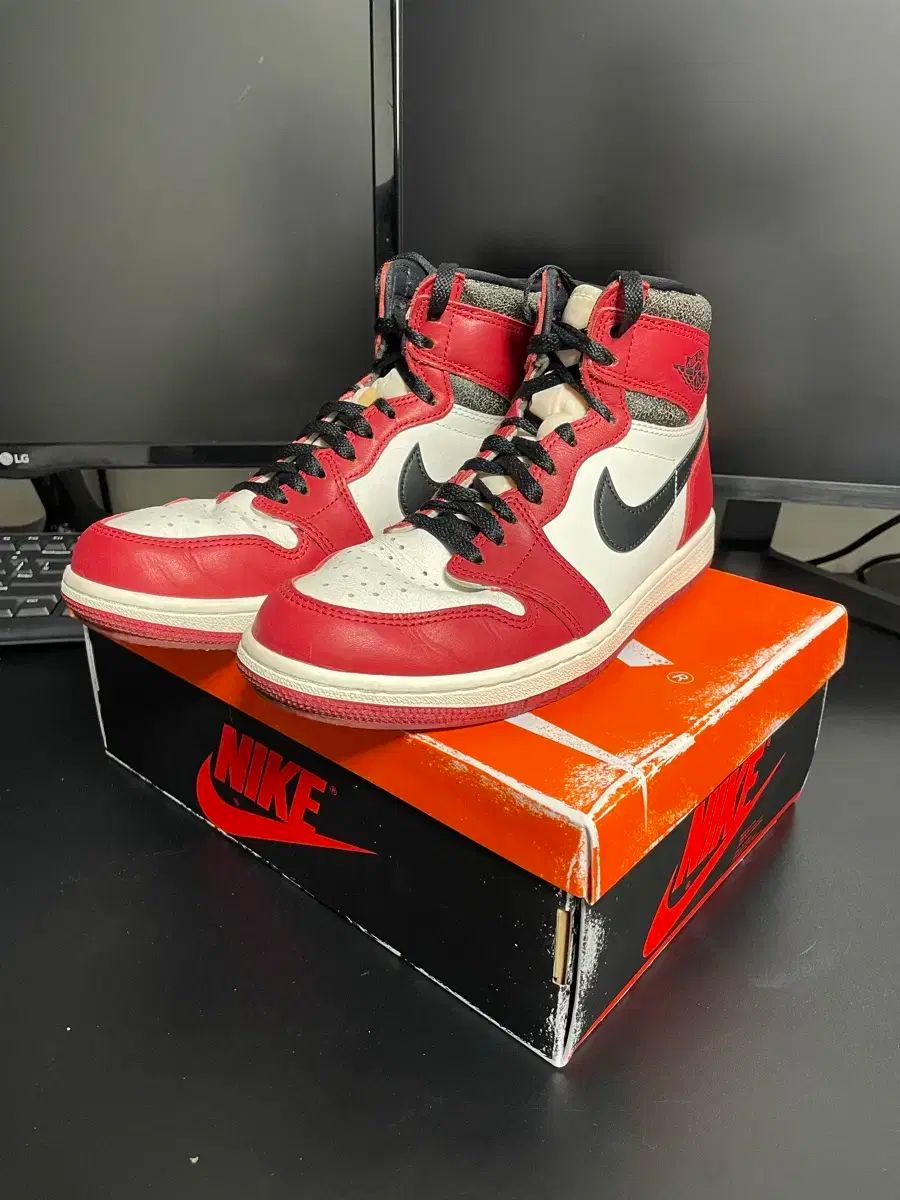 ナイキ エア ジョーダン 1 レトロ ハイ シカゴ 260