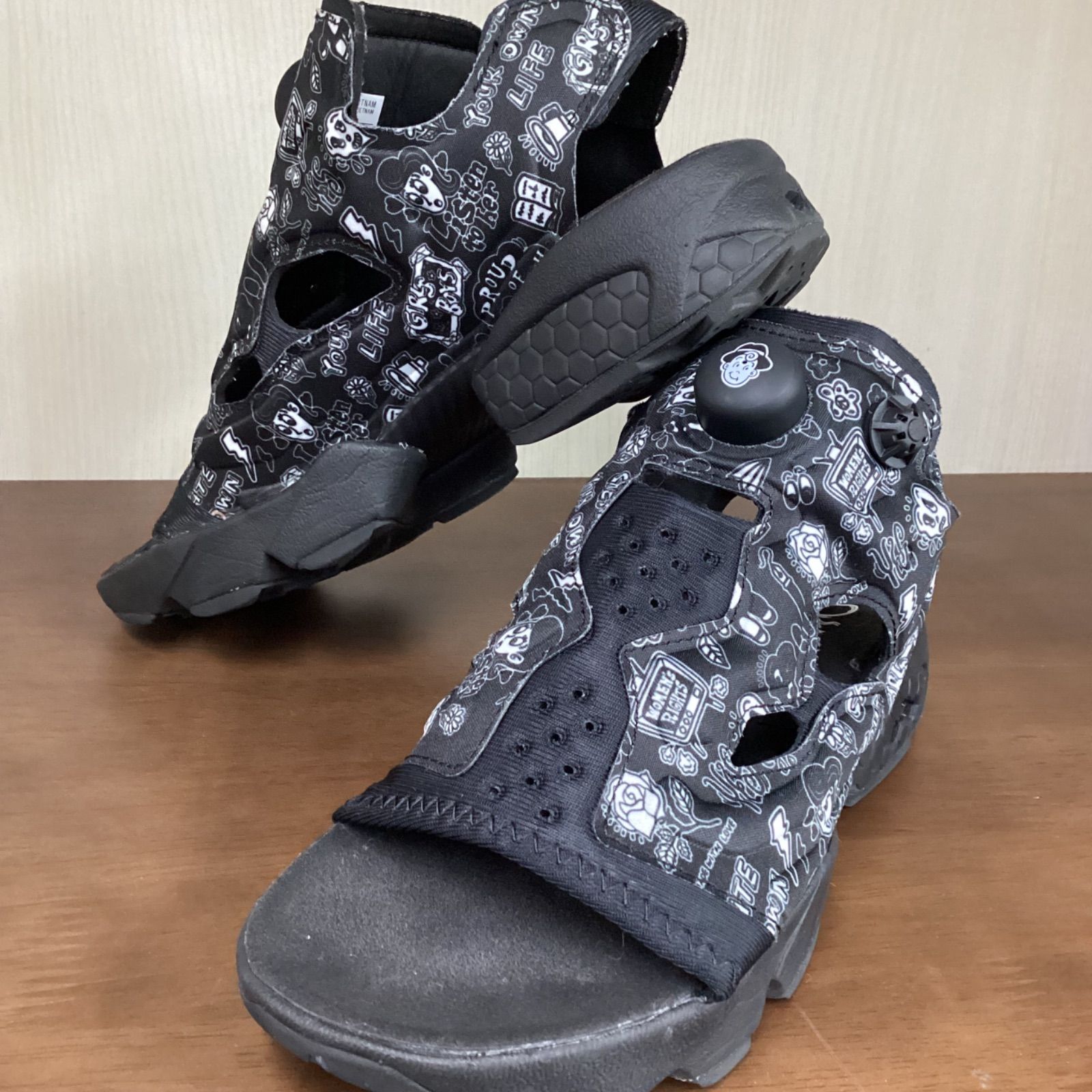 reebok 人気 サンダル 中古