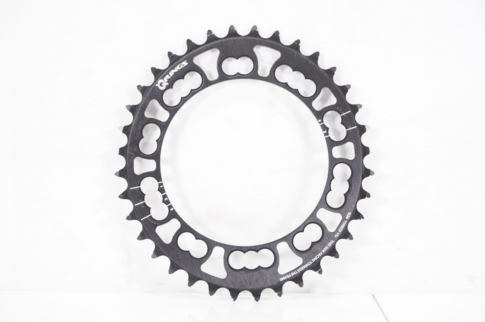 送料無料 ローター ROTOR Q-RINGS 楕円チェーンリングセット 50/34T 4