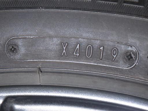 スタッドレス