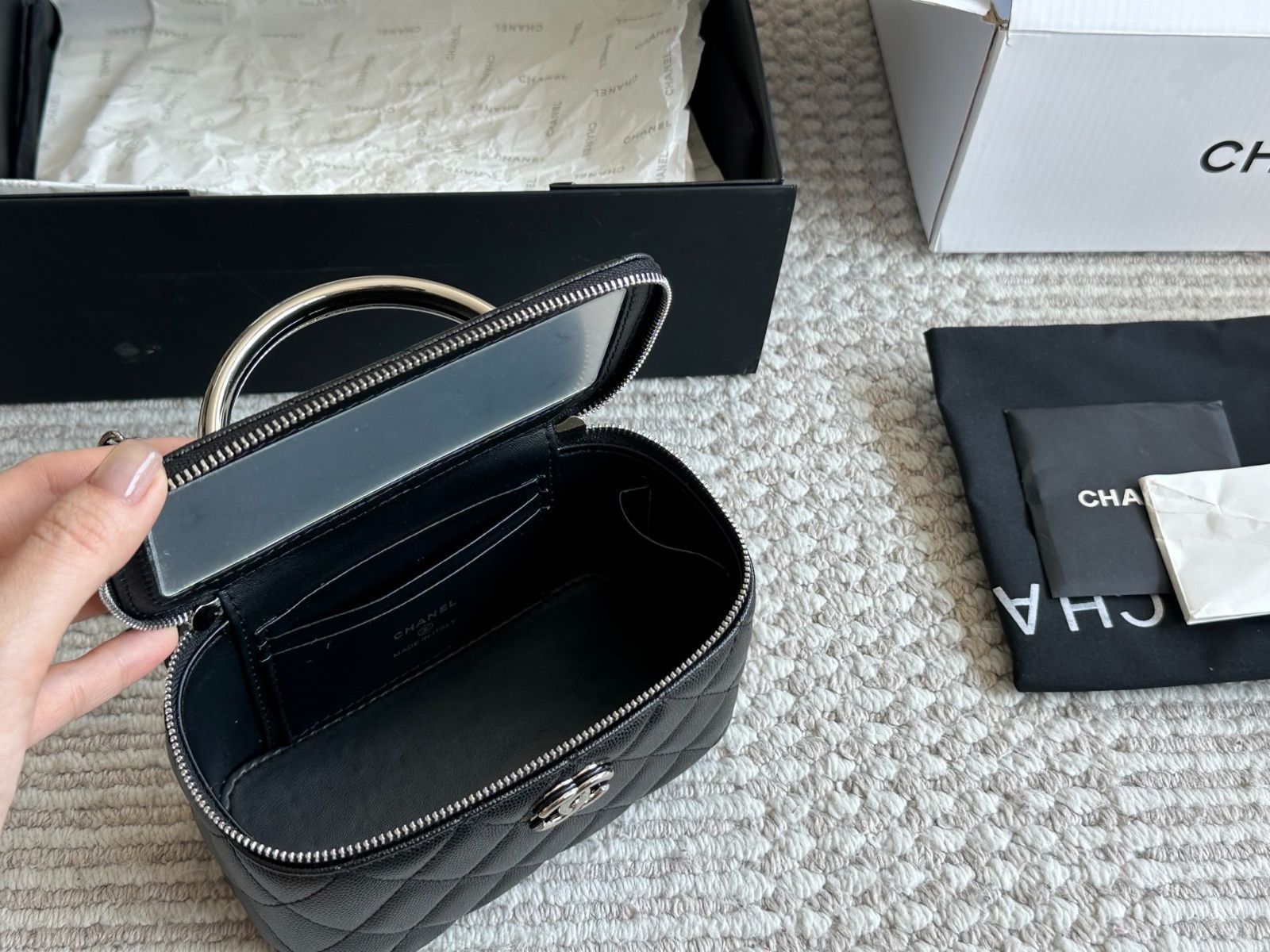 今日特価】Chanel 25C Handle Box Bag シャネル 25C ハンドル