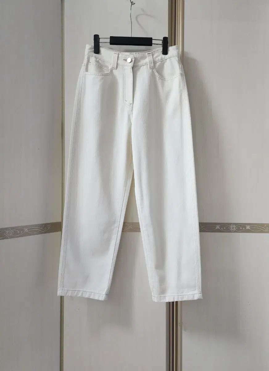 The HANDSOME LATT by T ネズミ テーパードフィット デニム パンツ