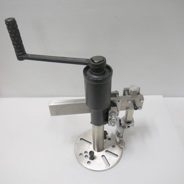 手動式タイヤチェンジャー