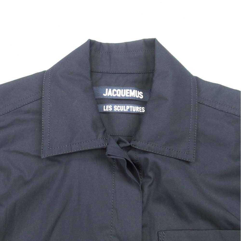 未使用 JACQUEMUS ジャックムス クロップド丈 シャツ ブラウス ドロップショルダー 変形 カットソー 34 黒 ブラック レディース 古着 中古 未使用 JACQUEMUS ジャックムス クロップド丈 シャツ ブラウス