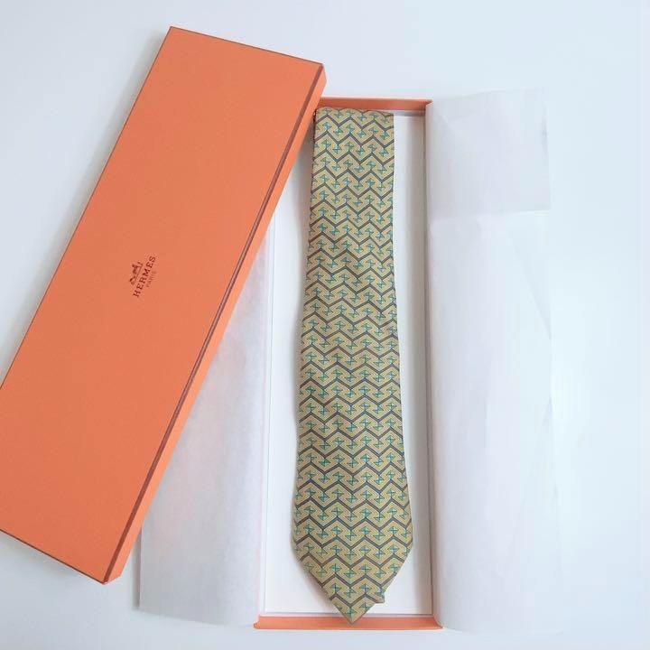 エルメス HERMES 最高級シルク100%【正規品】ネクタイ 総柄 グリーン