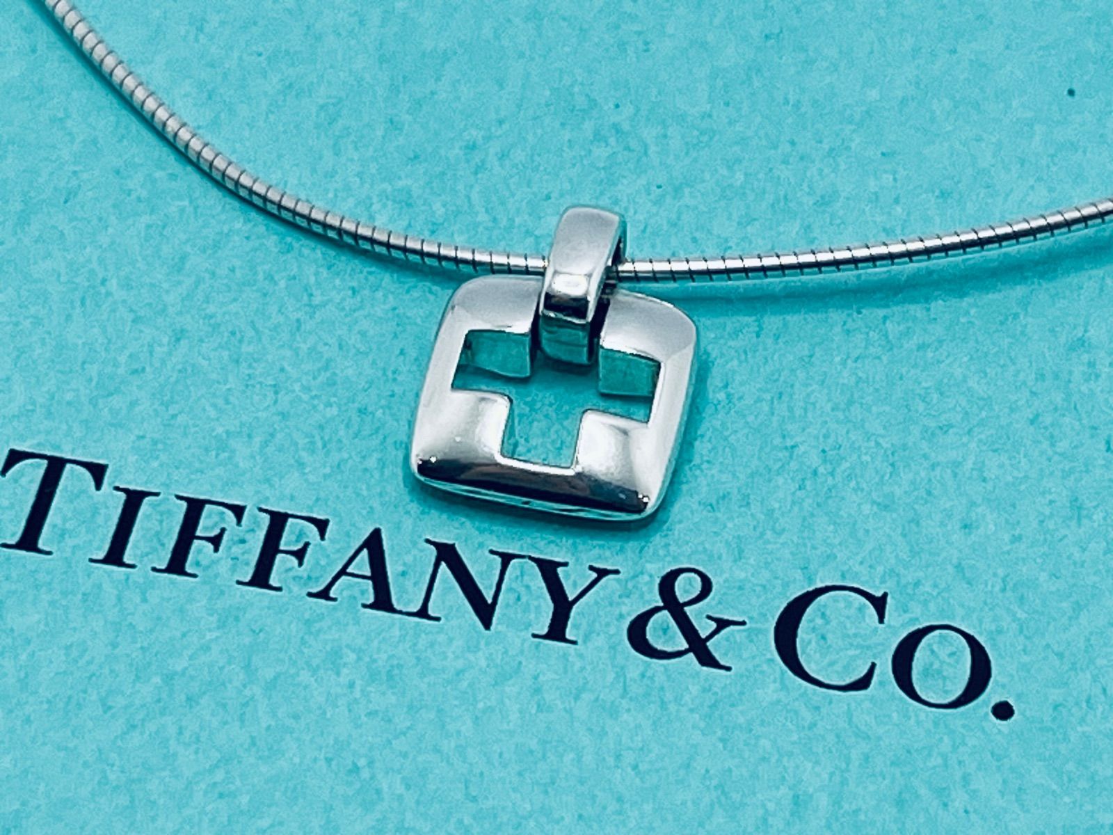 a091 美品 Tiffany&Co. ティファニー オープン クロス スクエア 