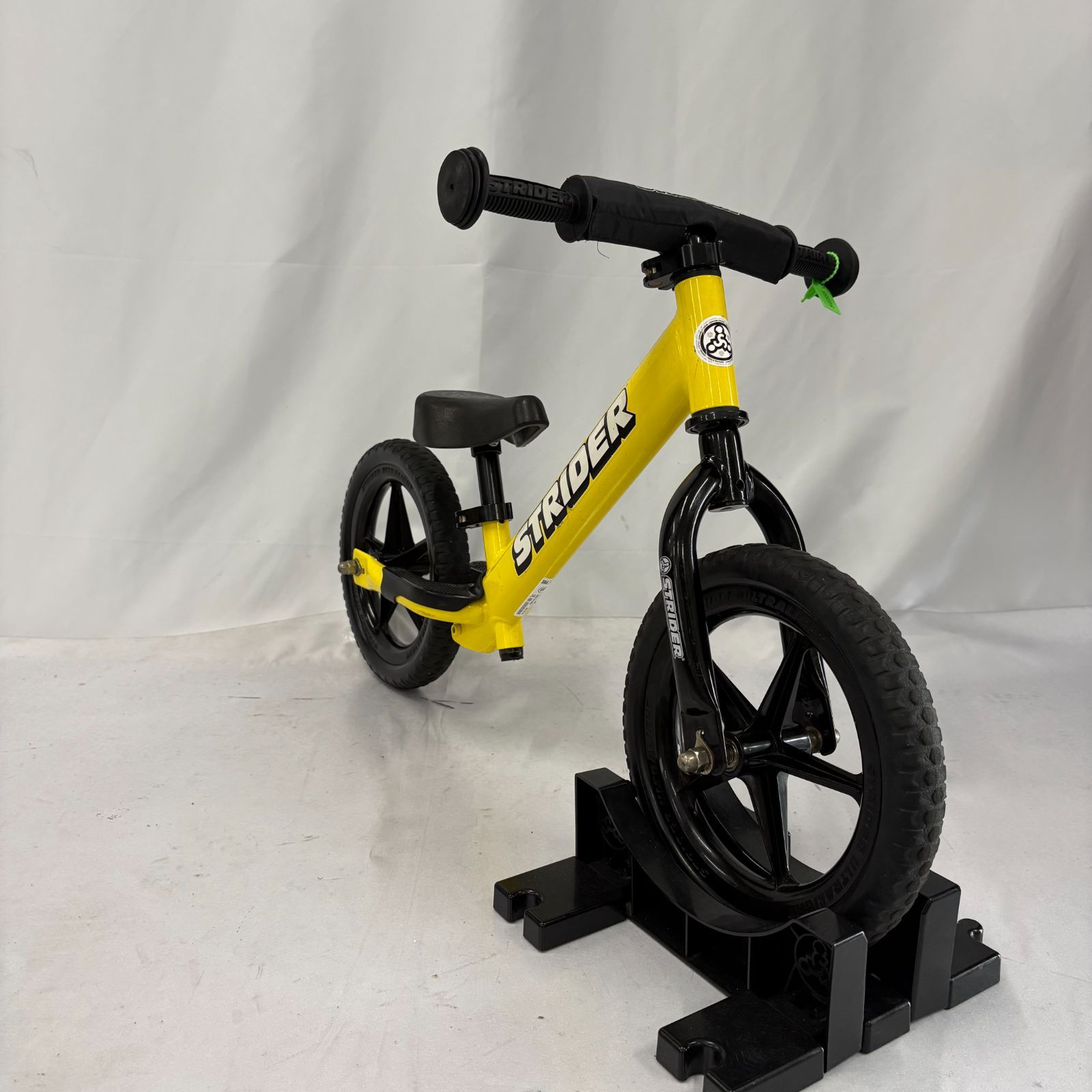 STRIDER バランスバイク SPORT イエロー STRIDER ストライダー SPORT スポーツ イエロー 黄色 STRIDER バランス