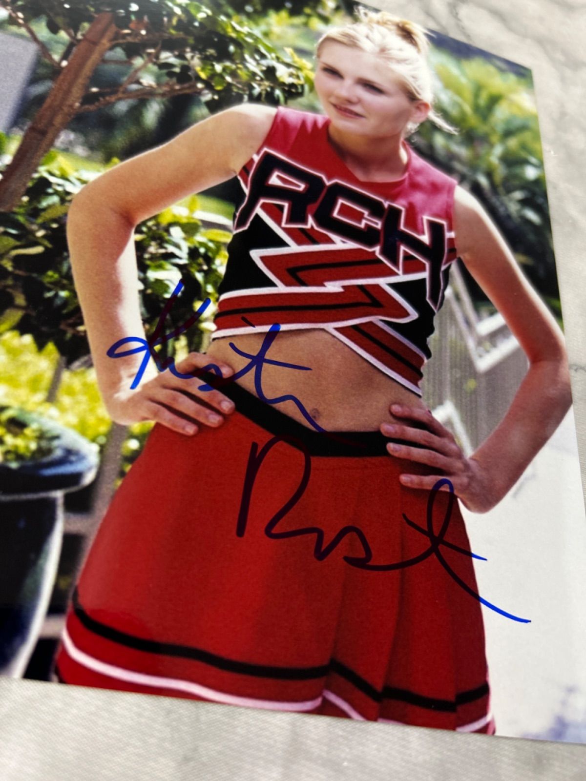 キルスティン ダンスト 直筆サイン入り8x10フォト - メルカリ