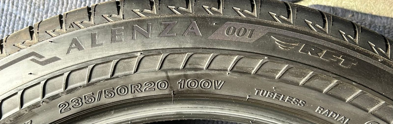 BRIDGESTONE ALENZA001
