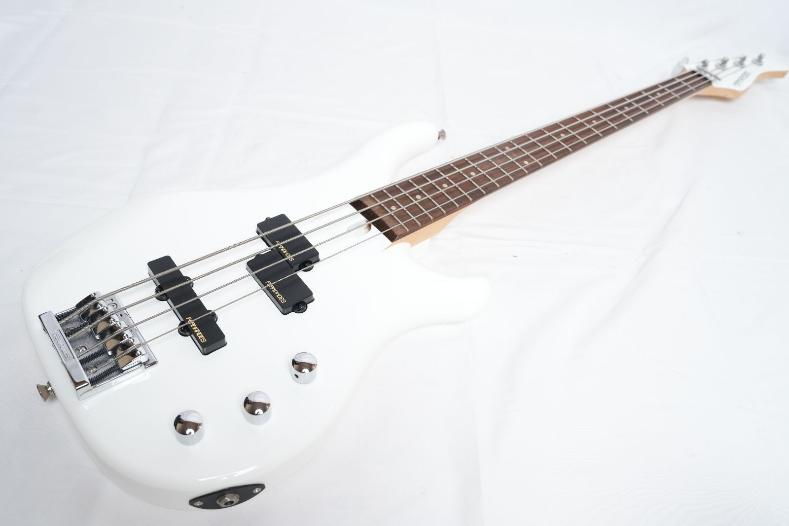 フェルナンデス　ミディアムスケールのベース FERNANDES FRB-45M BLK エレキベース(フェルナンデス FRB