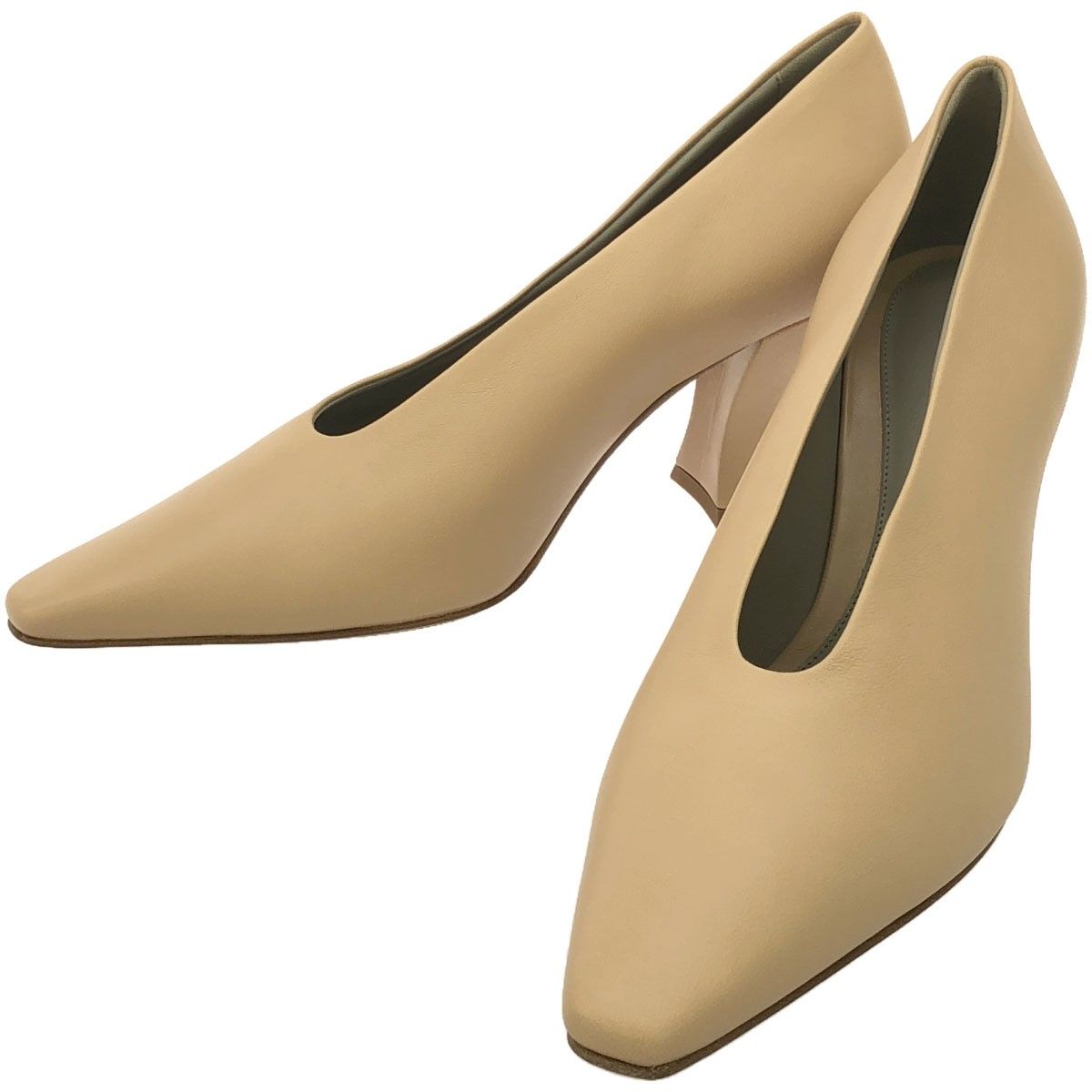 BOTTEGA VENETA ボッテガヴェネタ Almond アーモンド ヒールパンプス