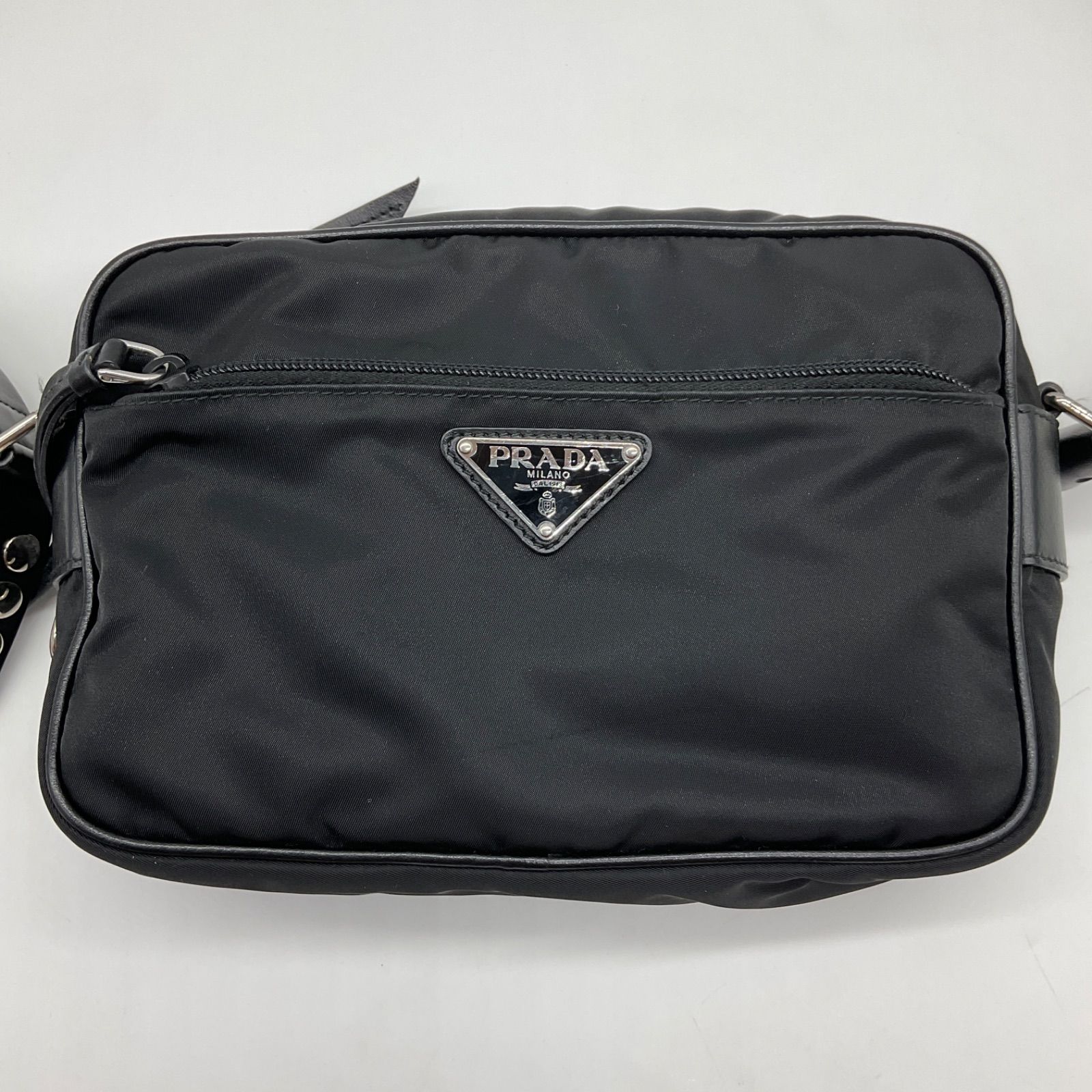 ⭐︎PRADA プラダ テスート ショルダーバッグ ロゴプレート スタッズ ナイロン 牛革 ブラック 1BC167 シルバー金具 【中古】Aランク  2_142 - メルカリ