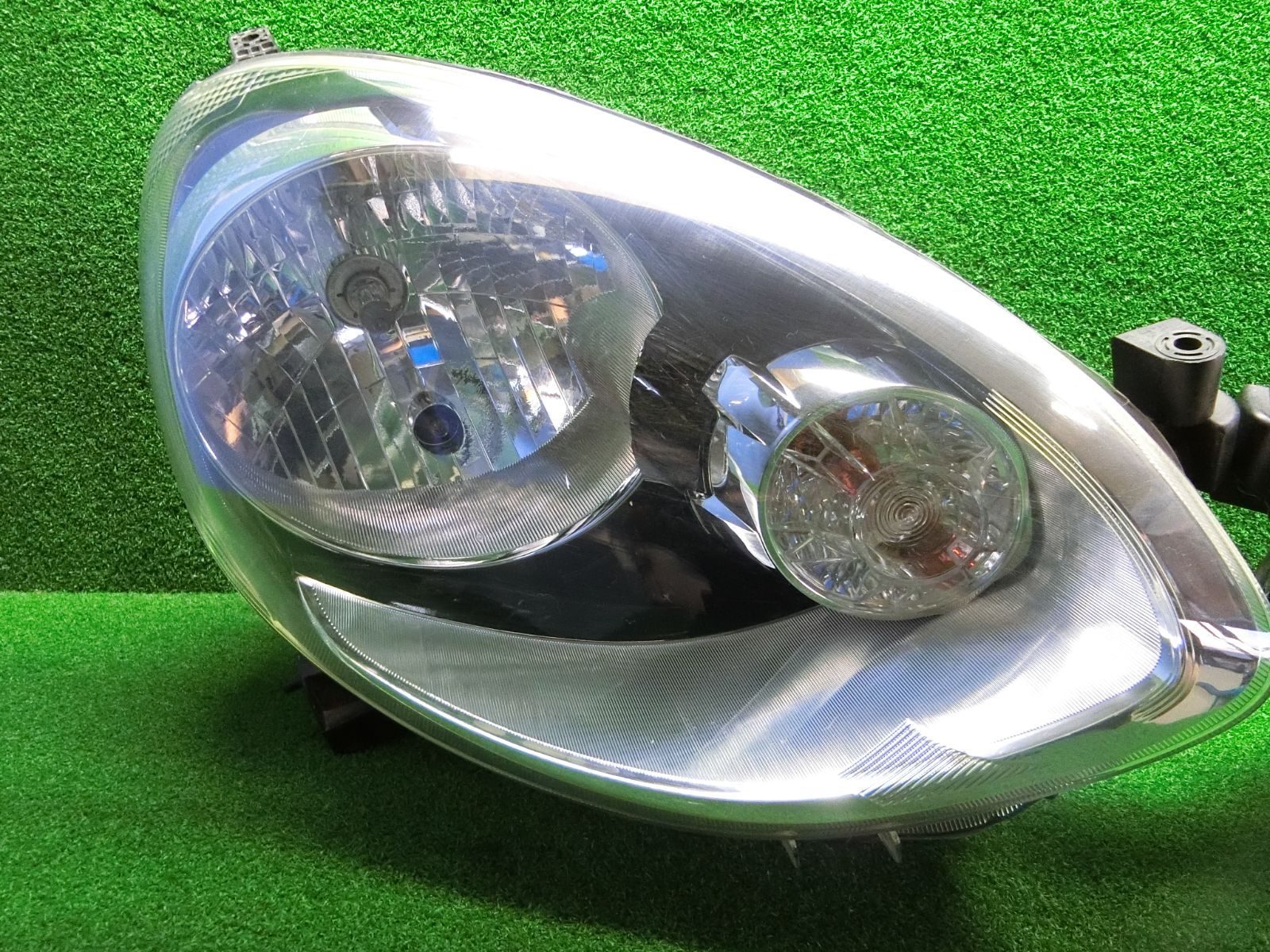 11118 コーティング済 日産 マーチ K13 ヘッドライト 左右セット KOITO 100-17944 研磨済 破損なし