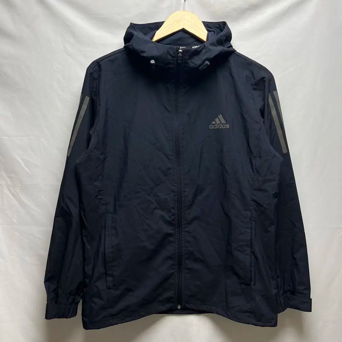純正品/ M adidas(アディダス) 3本線 ウインドブレーカー ネイビー