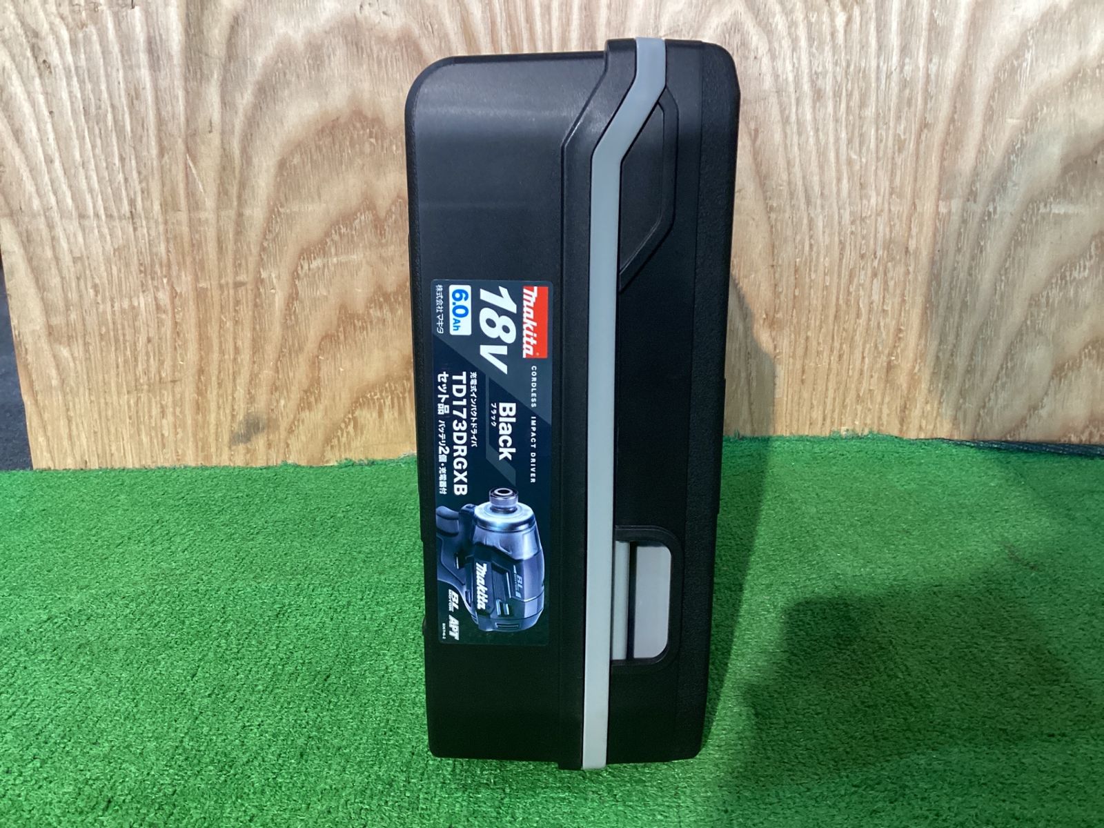 充電式インパクトドライバ