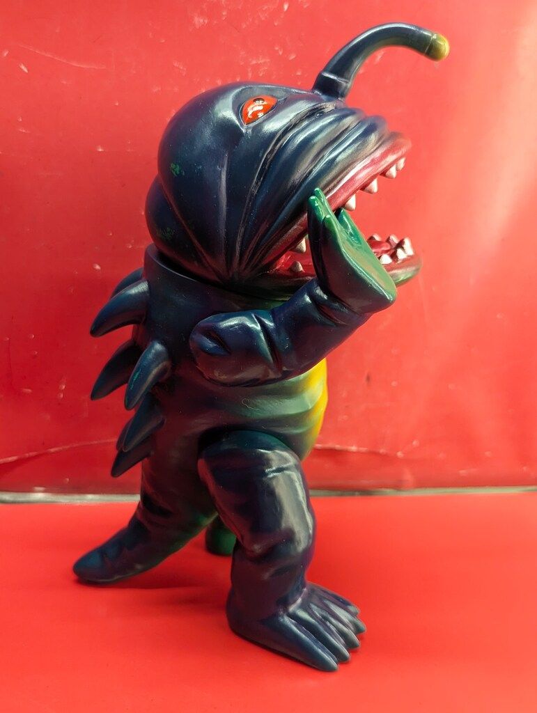 マーミット怪獣天国 円盤生物 ブラックエンド ウルトラマンレオ ソフビ