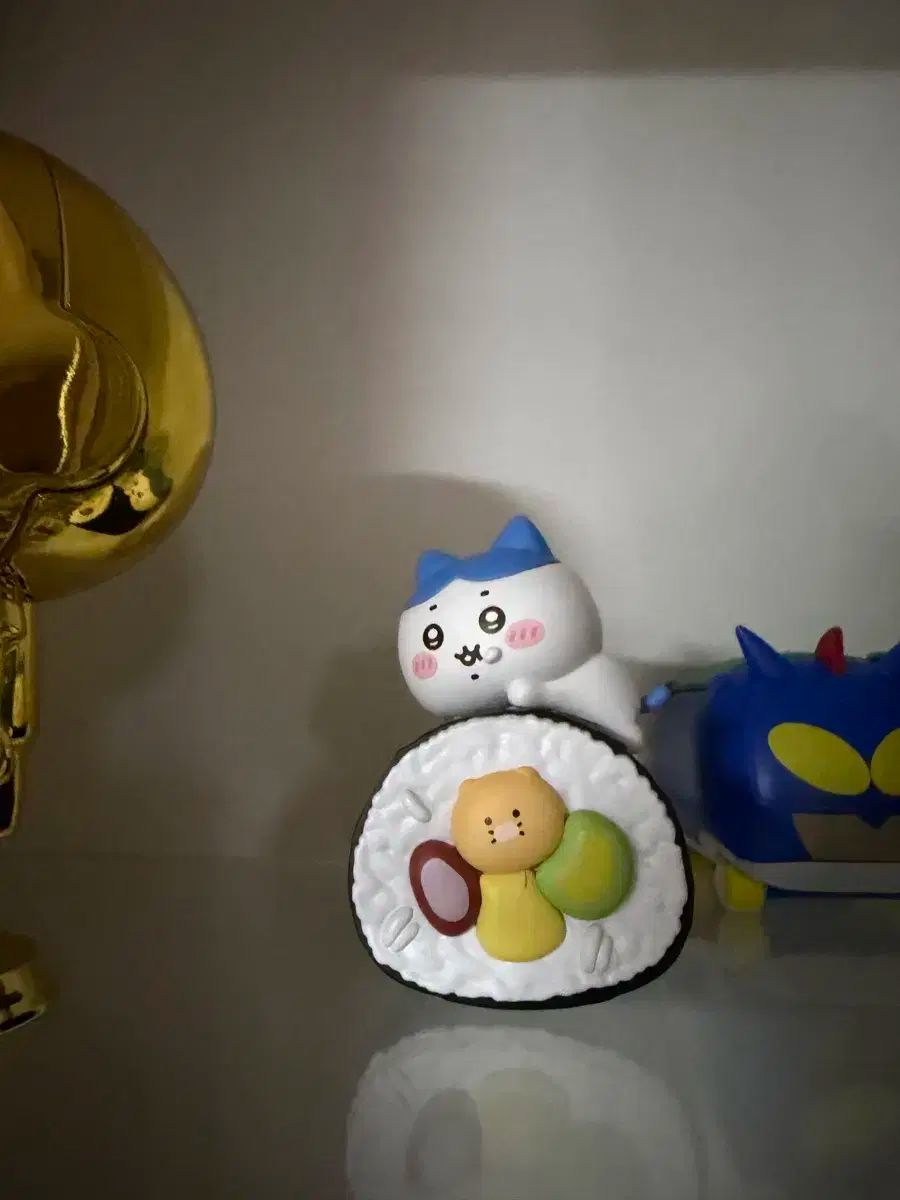  ちいかわ ＆ カカオフレンズ コラボ キンバップ ハチワレ フィギュア 売ります その他