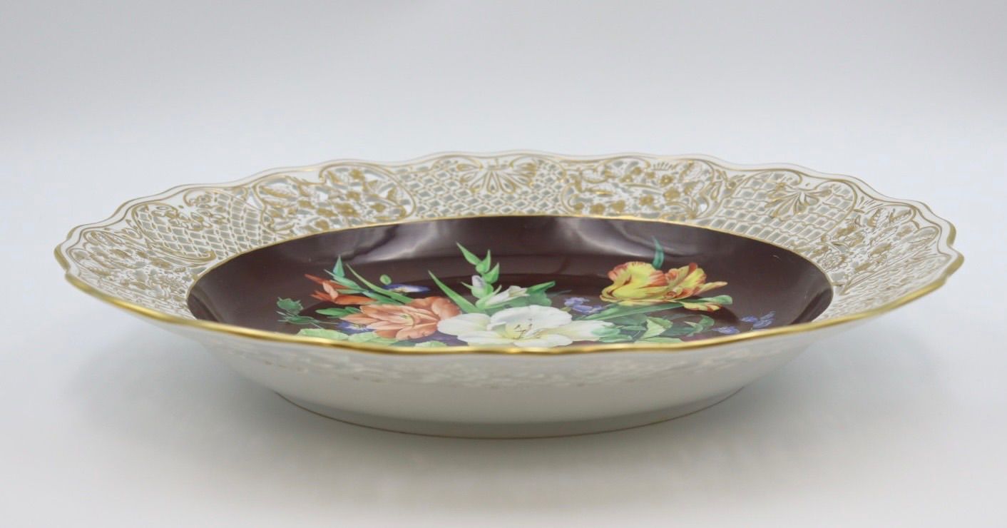 ヘレンド　HEREND 透かし彫り　大皿　飾り皿　絵皿　金彩　フラワー　プレート ヘレンド HEREND 透かし彫り 大皿 飾り皿 額皿 絵皿 金彩