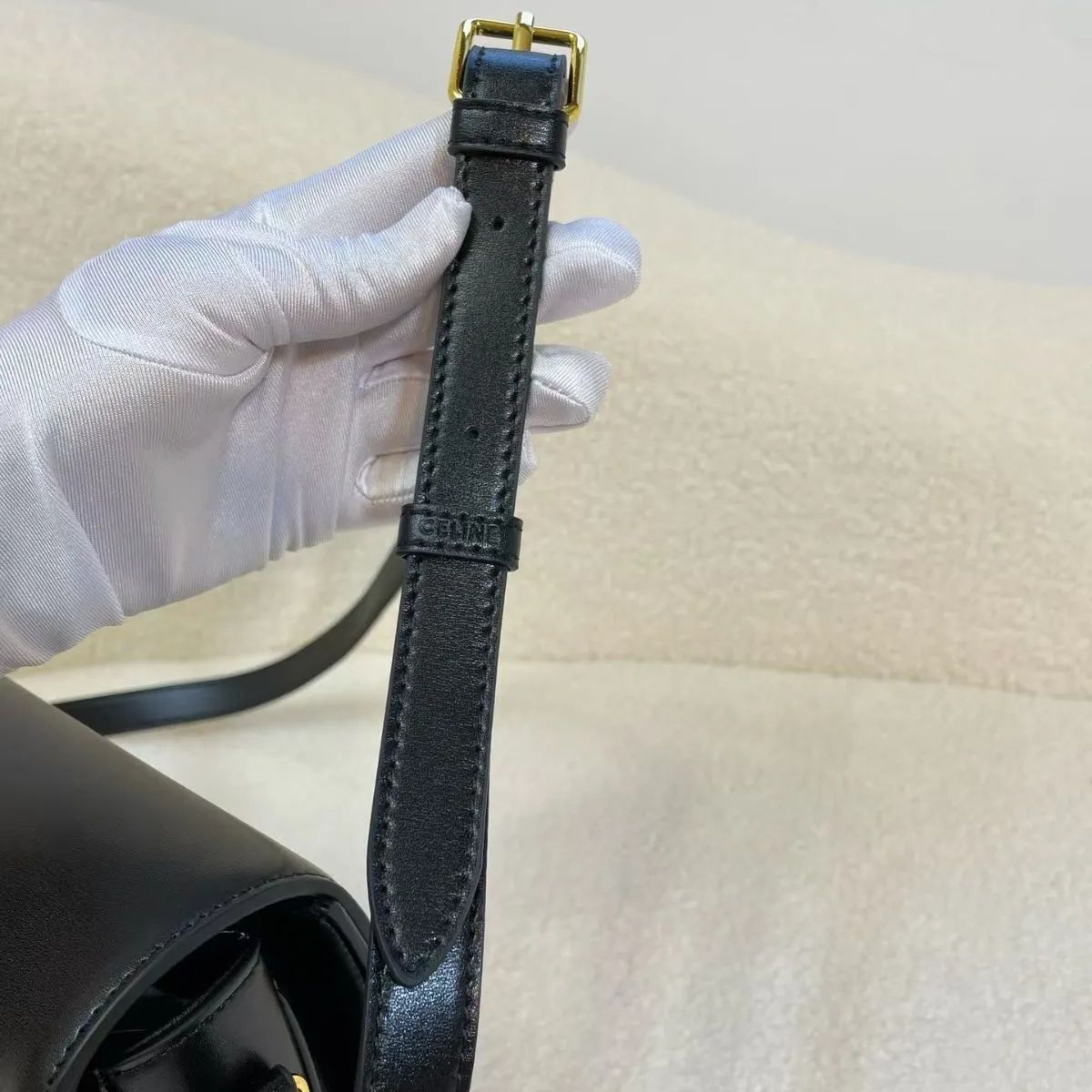 「お値下げ‼️」CELINE ショルダーバッグ トリオンフ ブラック新品未使用 CELINE セリーヌ トリオンフ ブランドオフ レザー ショルダー
