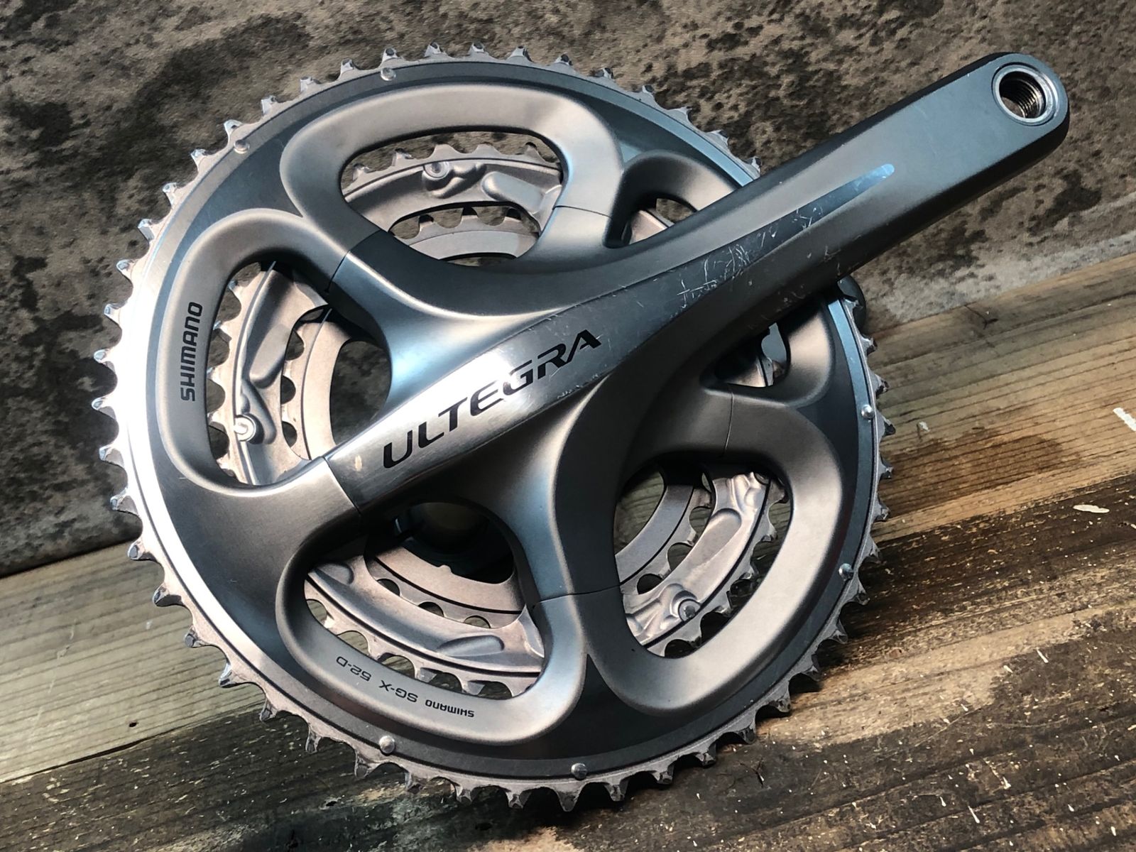 IQ098 シマノ SHIMANO アルテグラ ULTEGRA FC-R8100 クランクセット 52