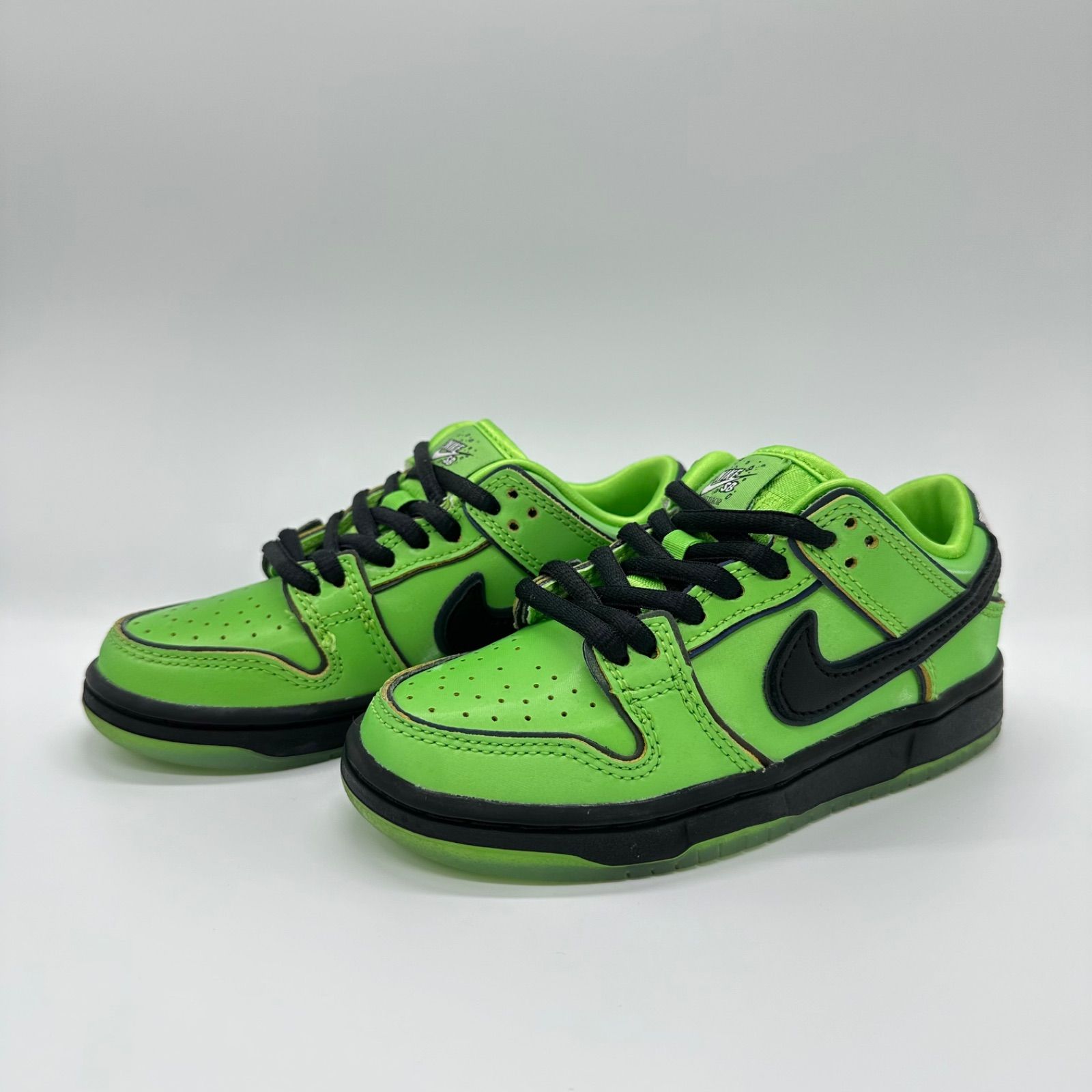 パワーパフガールズNIKEベビースニーカー ナイキ SB ダンク ロー パワーパフ ガールズ バブルス (ベビー