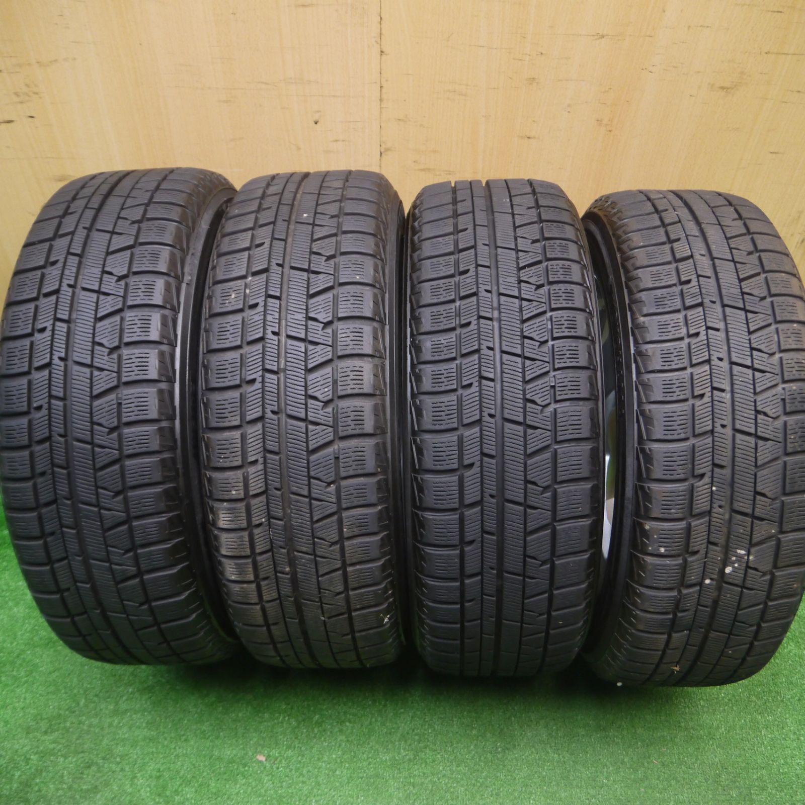 送料無料] バリ溝！9.5分☆フィアット 500 等 MAK 185/55R15 