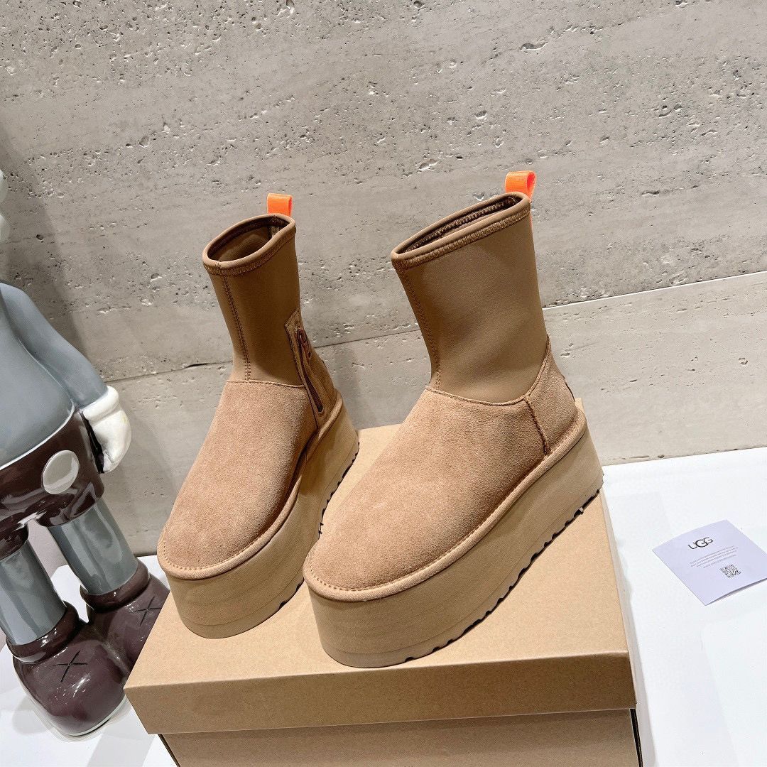 大人気 新品 UGG アグ ブーツ レディース クラシック ディッパー