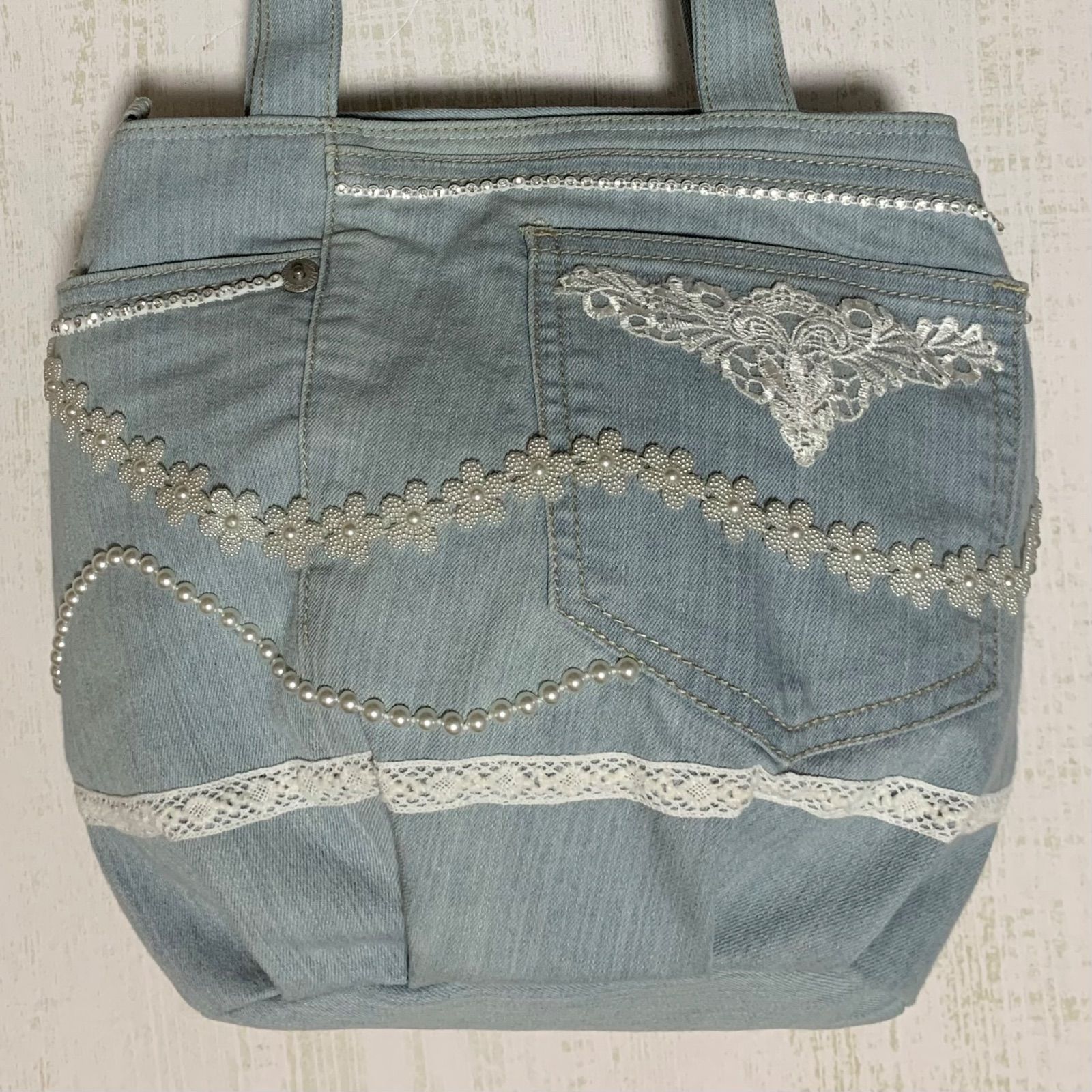 ハンドメイド】 レースとビーズの丸っこいバッグ デニムジーンズ