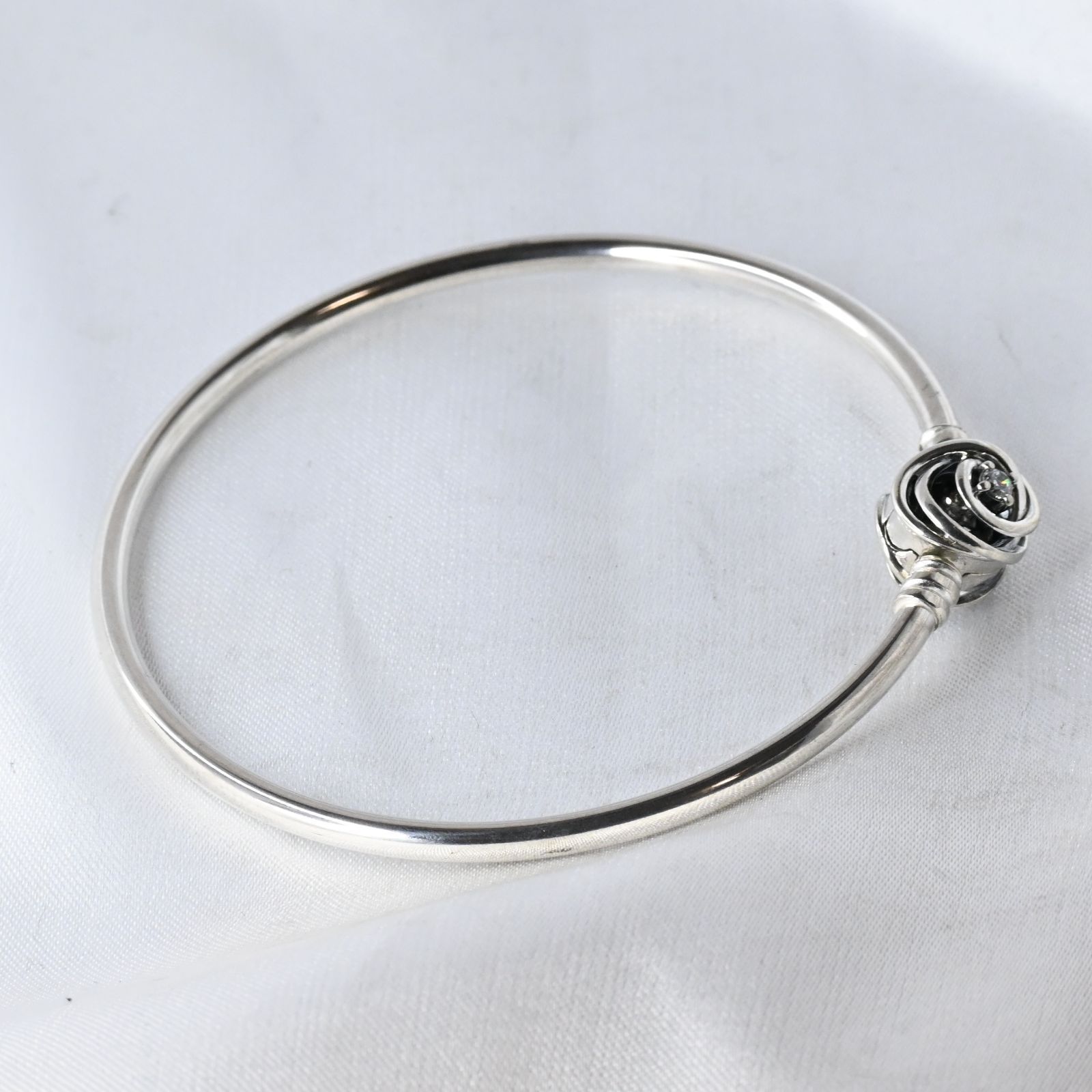 研磨済】PANDORA Moments Encircled Clasp Bangle 19cm バングル 美品 