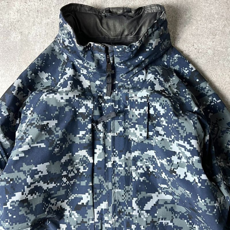 USN ゴアテックスパーカー ミリタリージャケット ネイビーデジカモ M-L