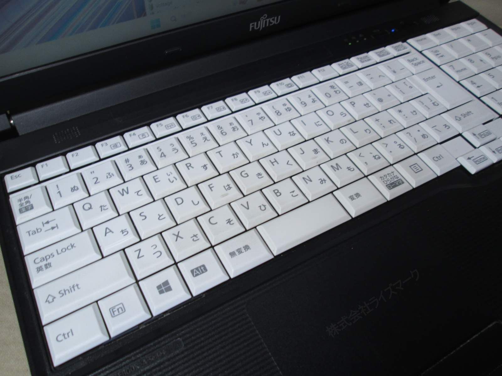 富士通 LIFEBOOK A576/RX【Core i3 6006U】 【Windows11 Home】MS 365