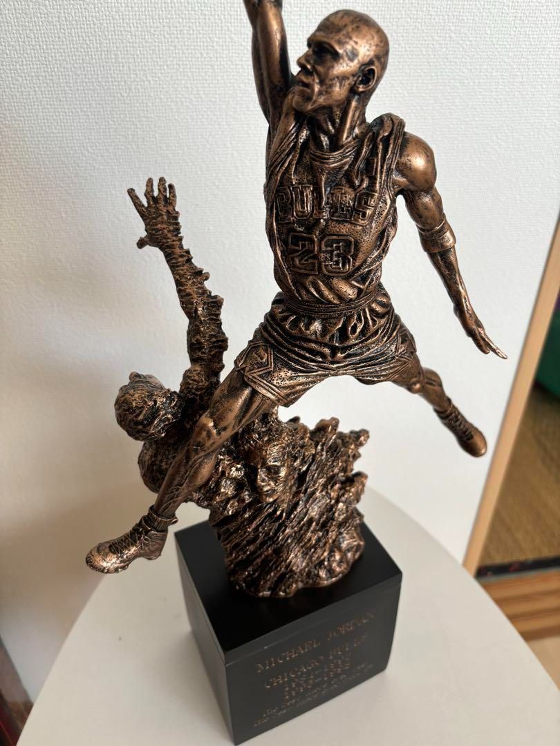 マイケル ジョーダン フィギュア 特大サイズ 彫像 彫刻 フィギュア専門