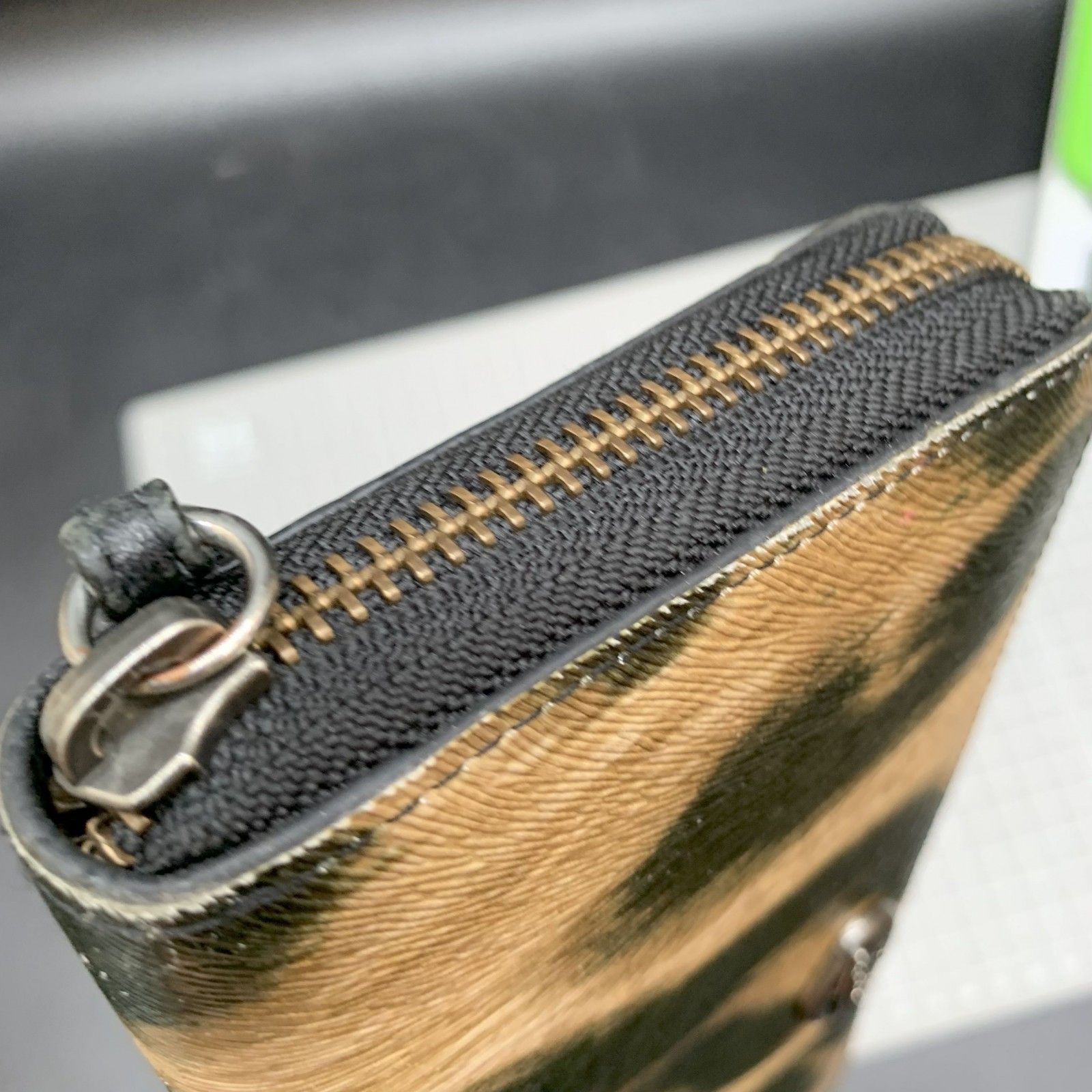 ヴィヴィアンウエストウッド レオパード ヒョウ柄ラウンドファスナー