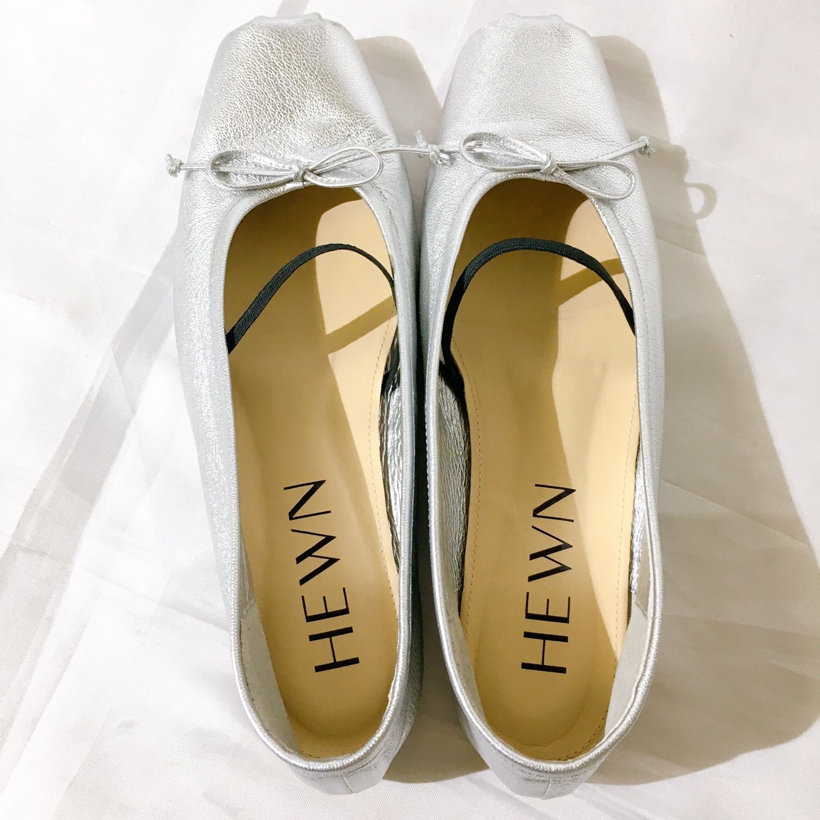 HEWN ヒューン フラットシューズ バレエシューズ パンプス