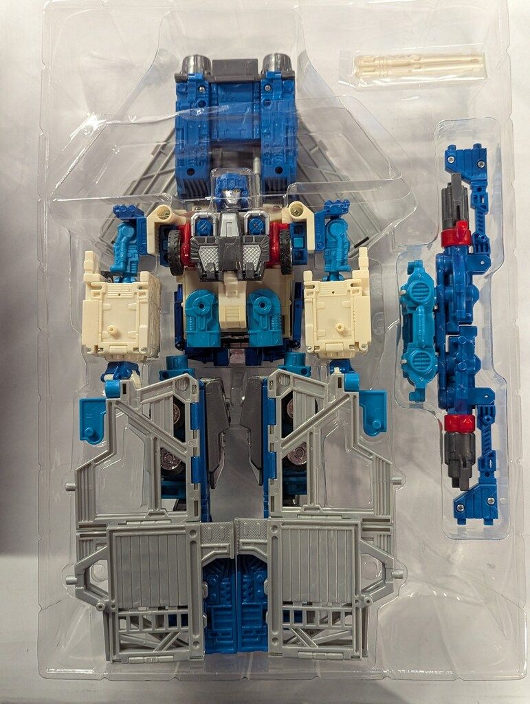 タカラ トランスフォーマー カーロボット ゴッドマグナス C023 サイバトロン タカラ トランスフォーマーカーロボット ゴッドマグナス C023