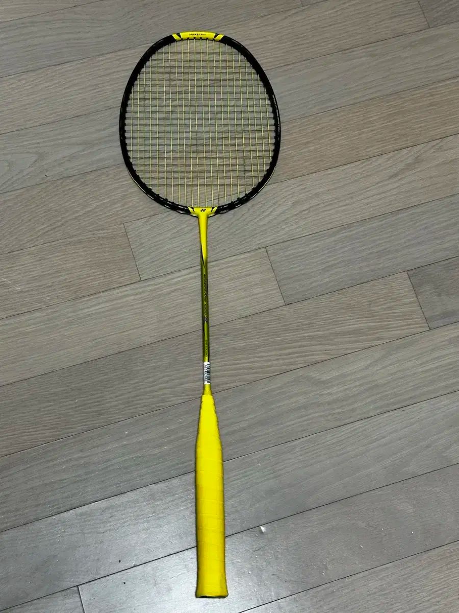 ヨネックス YONEX NANOFLARE₍ナノフ 1000z バドミントン ラケット