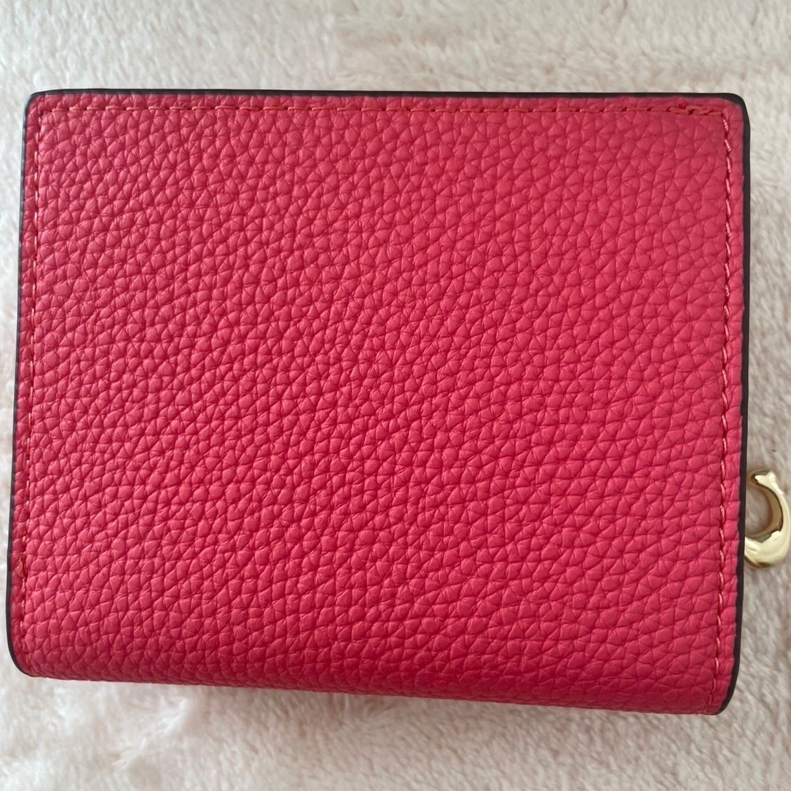 COACH X PEANUTS スナップ ウォレット ルーシー COACH OUTLET｜【COACH X PEANUTS】スナップ ウォレット