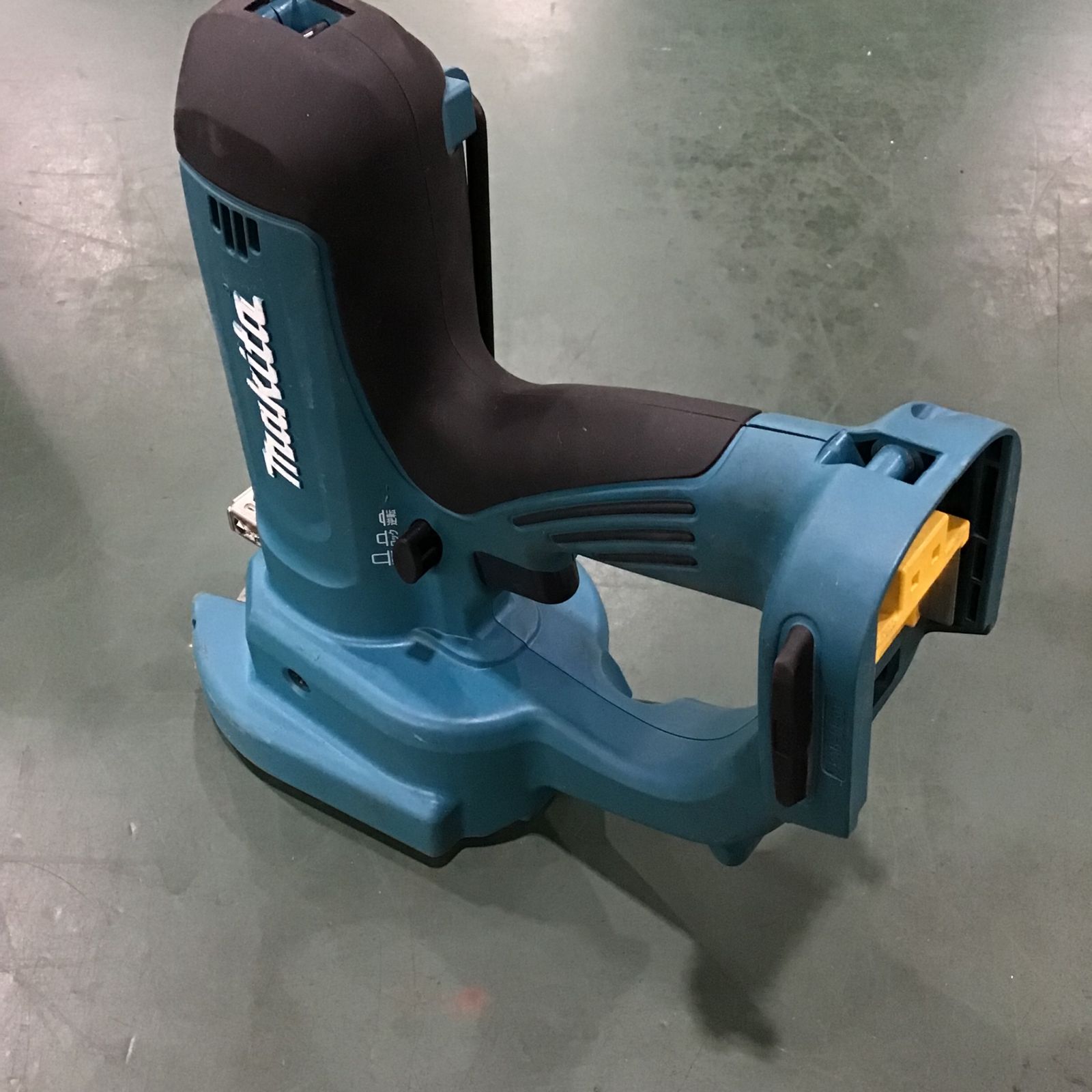 マキタ(makita) コードレス全ネジカッター SC101DZ【川口店】