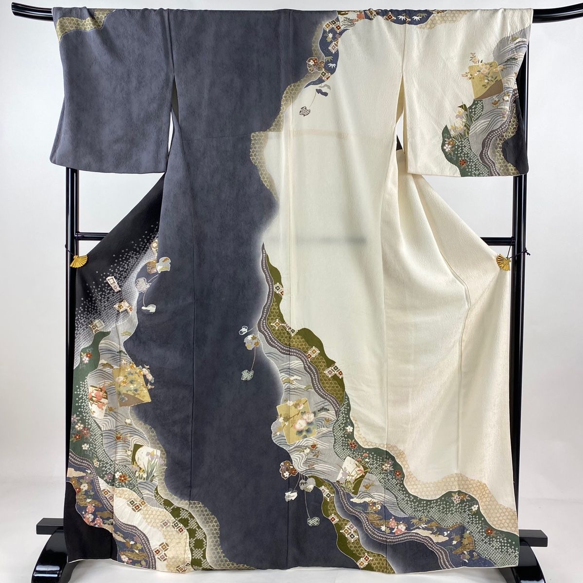 訪問着 身丈170cm 裄丈72.5cm L 袷 色紙 草花 金糸 金彩 灰色 正絹 秀品 【中古】 - メルカリ