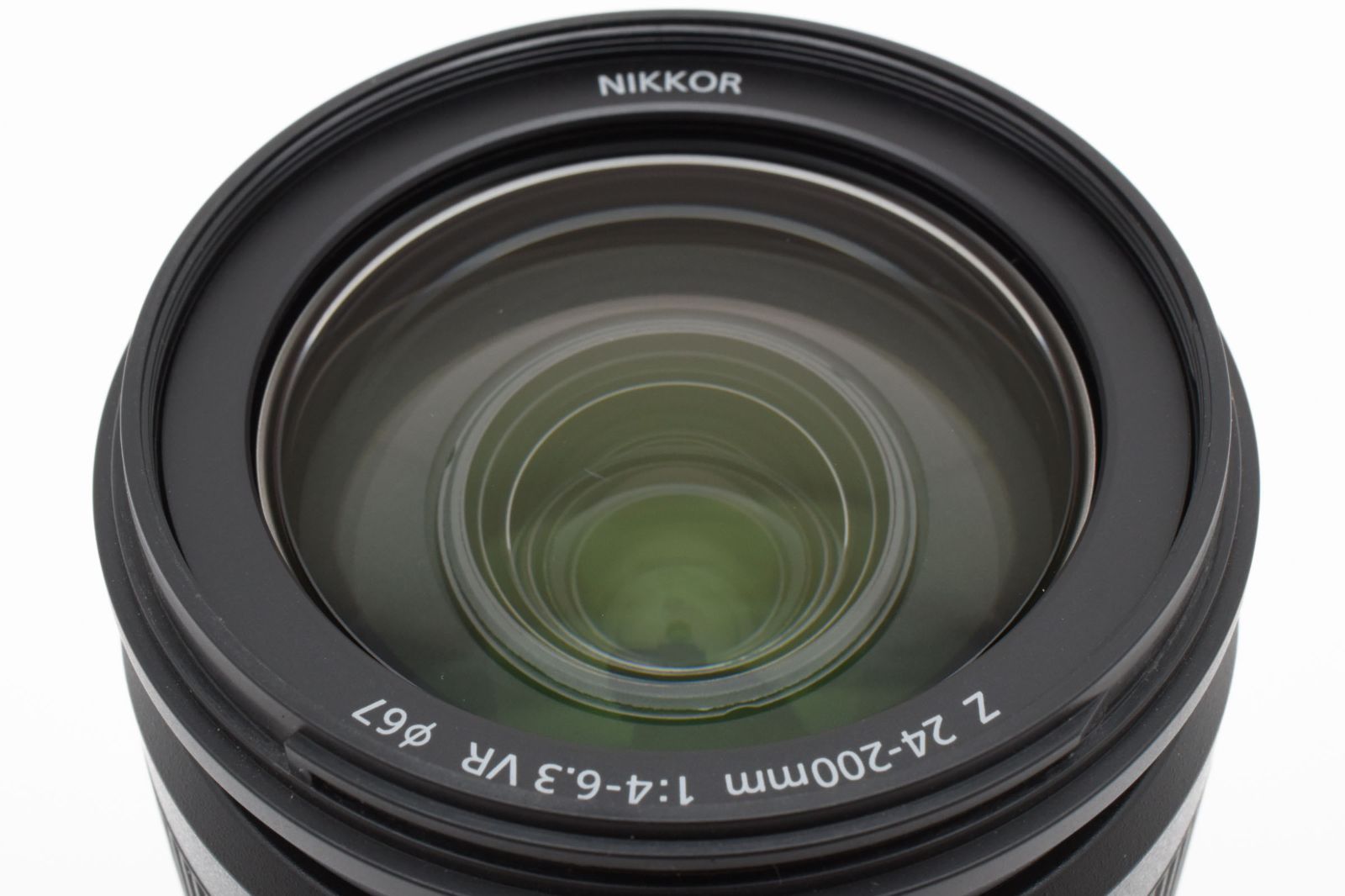 24-200mm f4-6.3