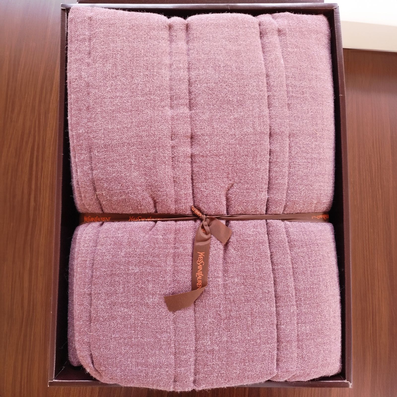 Yves Saint Laurent ウィンターキルトケット イヴ・サン